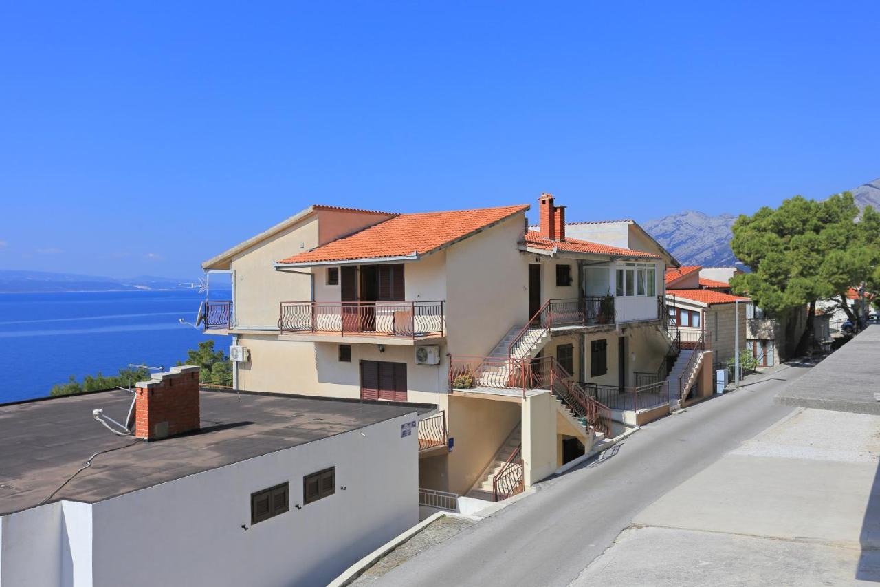 Apartments By The Sea Brela, Makarska - 2718 외부 사진