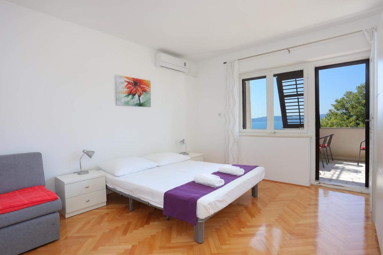 Apartments By The Sea Brela, Makarska - 2718 외부 사진